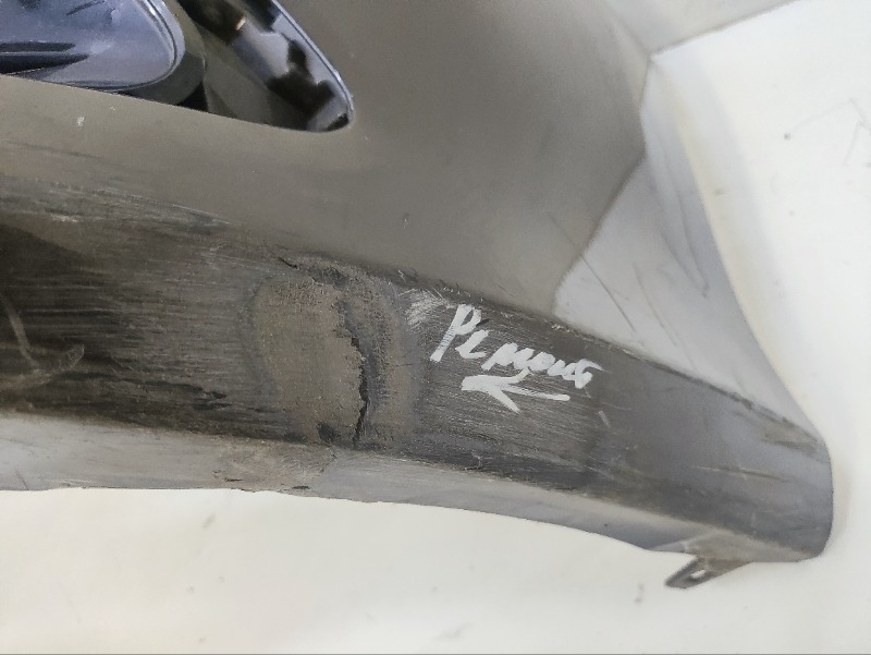 Бампер передний