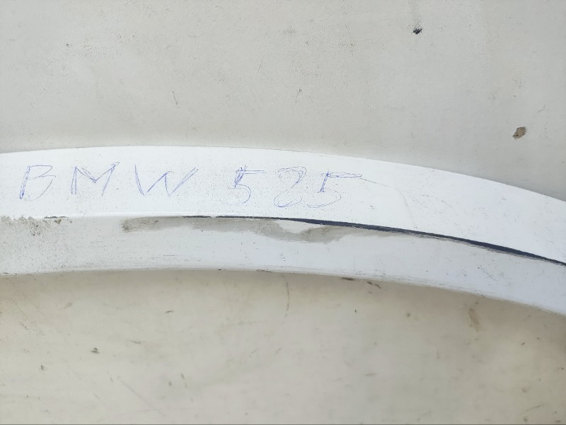 Накладка заднего крыла левого