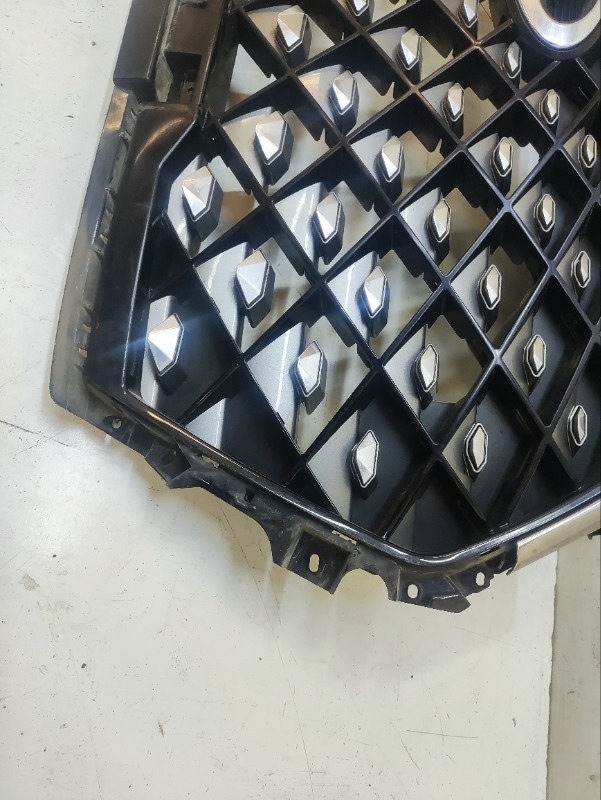 Решетка радиатора