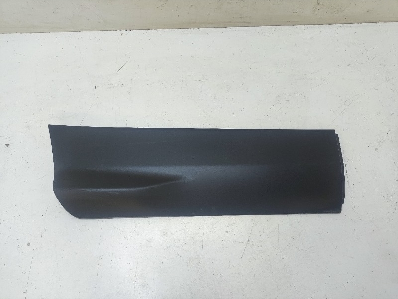 Накладка двери задней правой