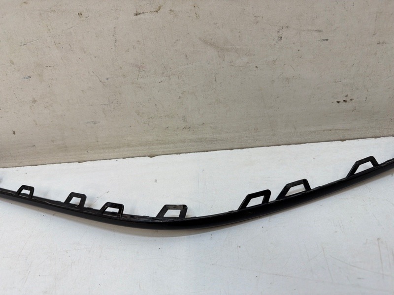 Накладка переднего бампера правая