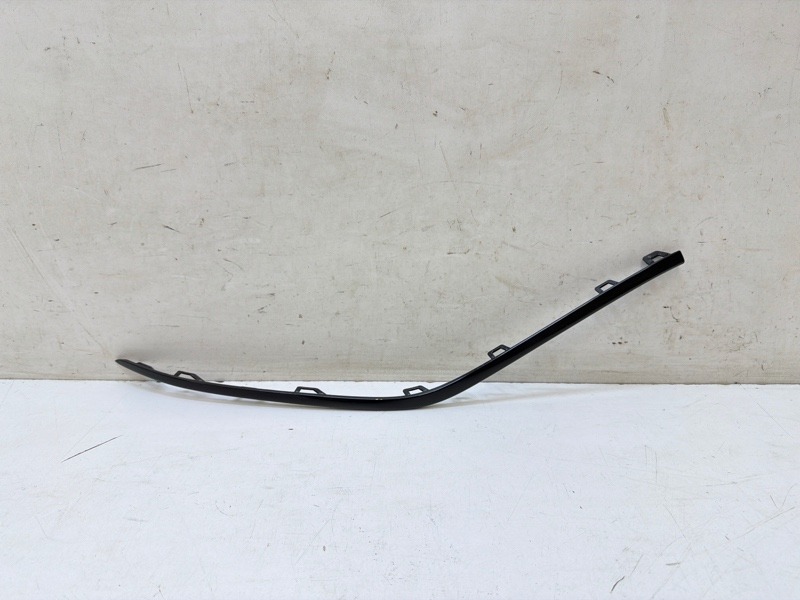 Накладка переднего бампера правая