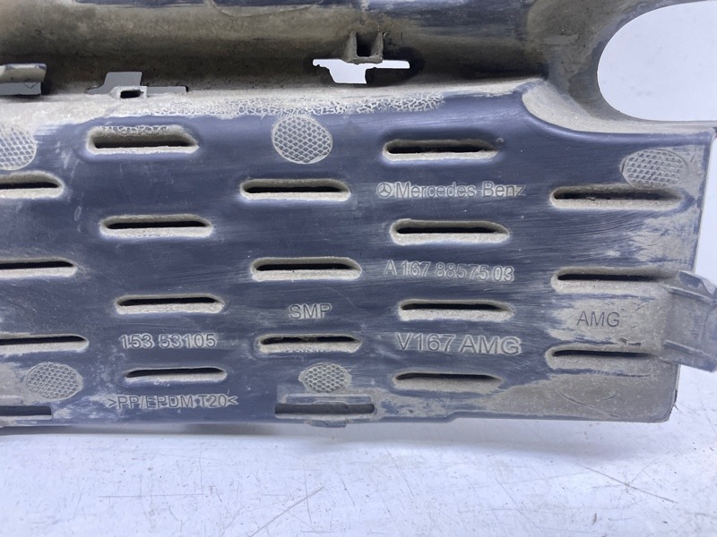 Решетка в бампер правая