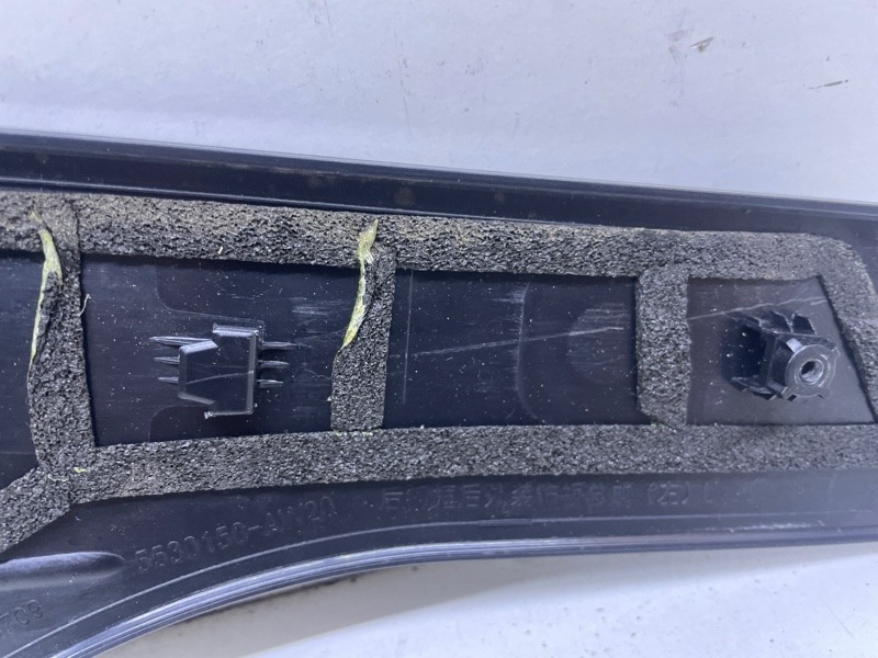 Накладка двери задней левой