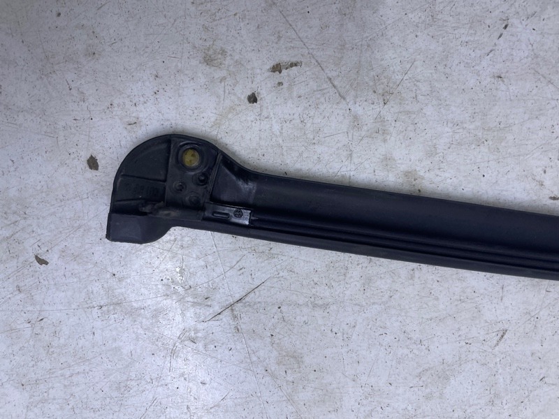 Уплотнитель двери