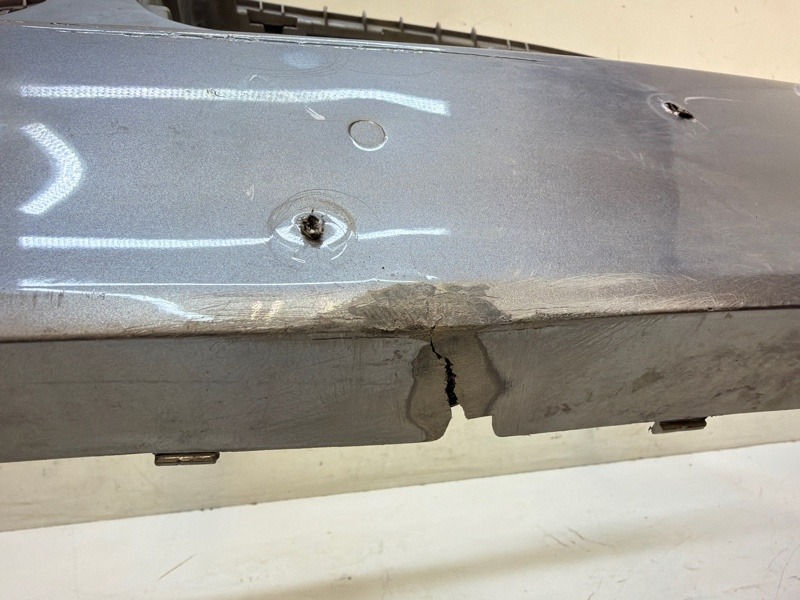 Бампер передний