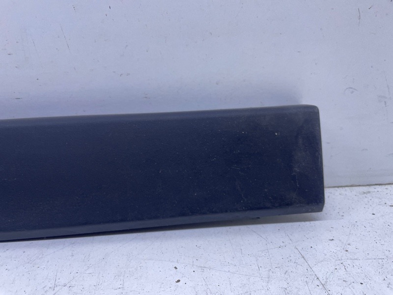 Накладка двери задней правой