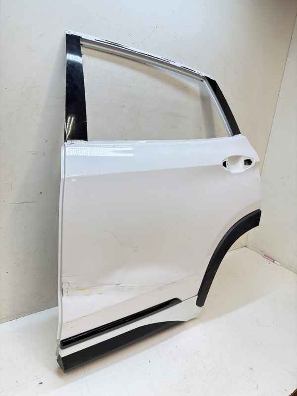 Дверь задняя левая
