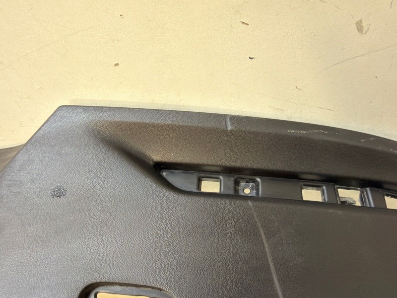 Спойлер заднего бампера