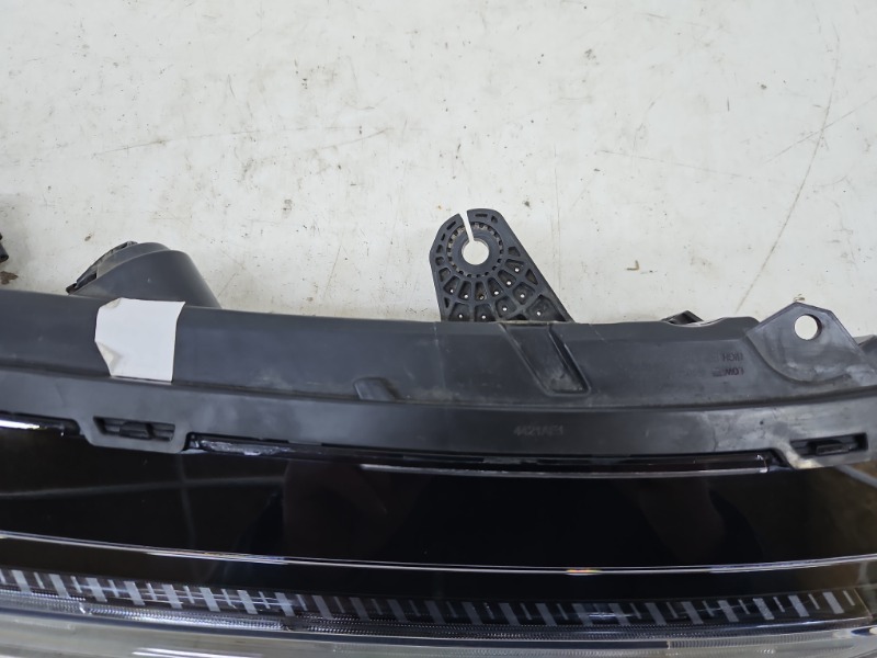 Фара дневного света правая (ходовые огни)