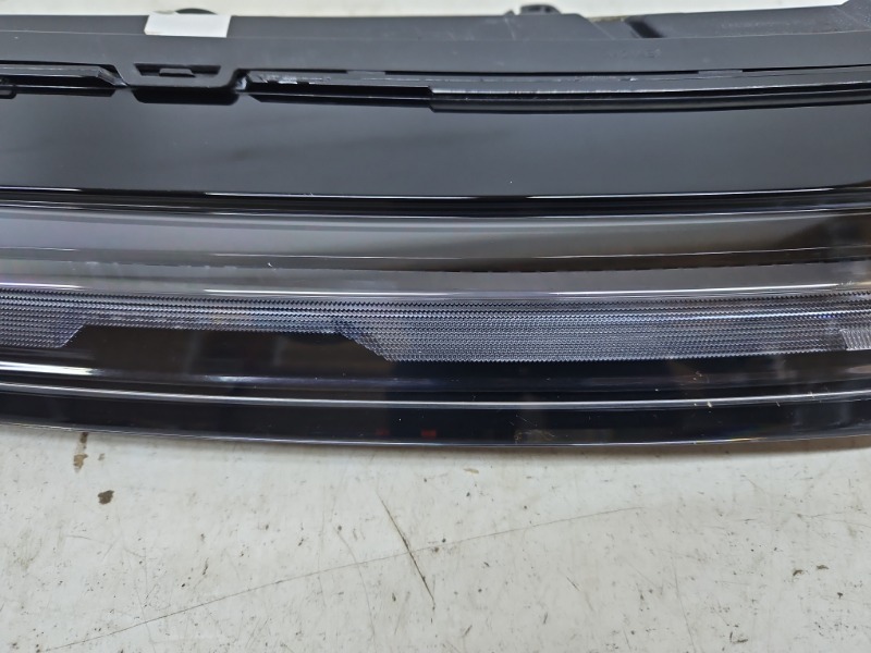 Фара дневного света правая (ходовые огни)