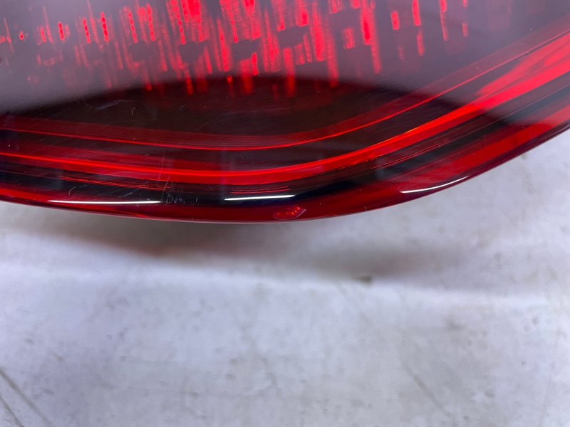 Фонарь задний правый