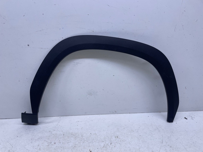 Накладка переднего крыла правого