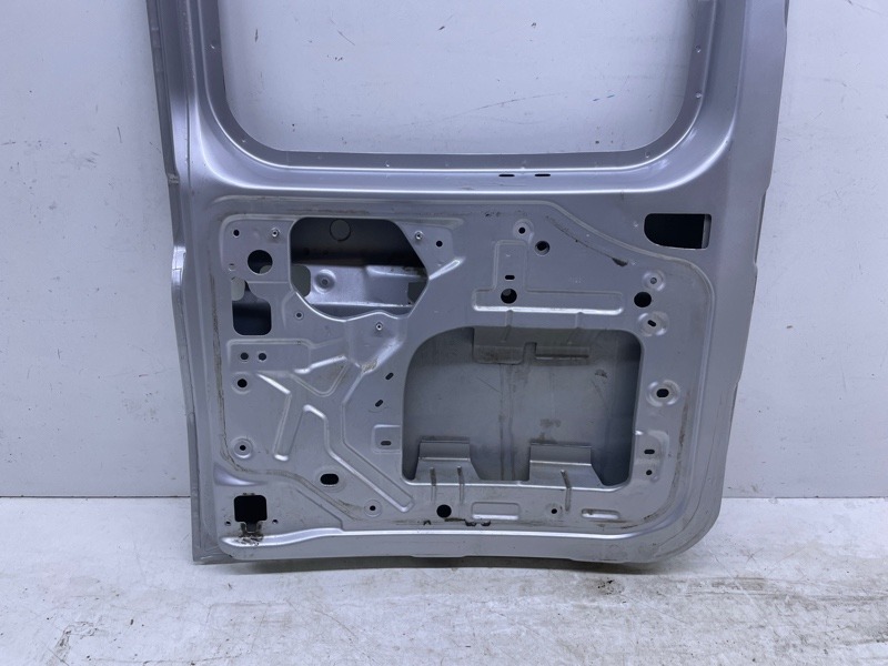 Дверь задняя левая