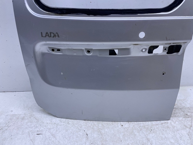 Дверь задняя левая
