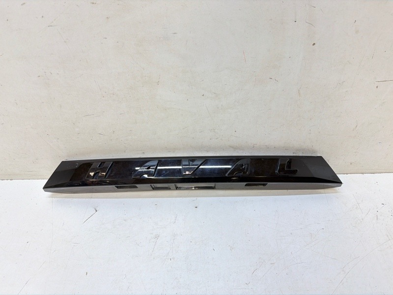 Накладка крышки багажника