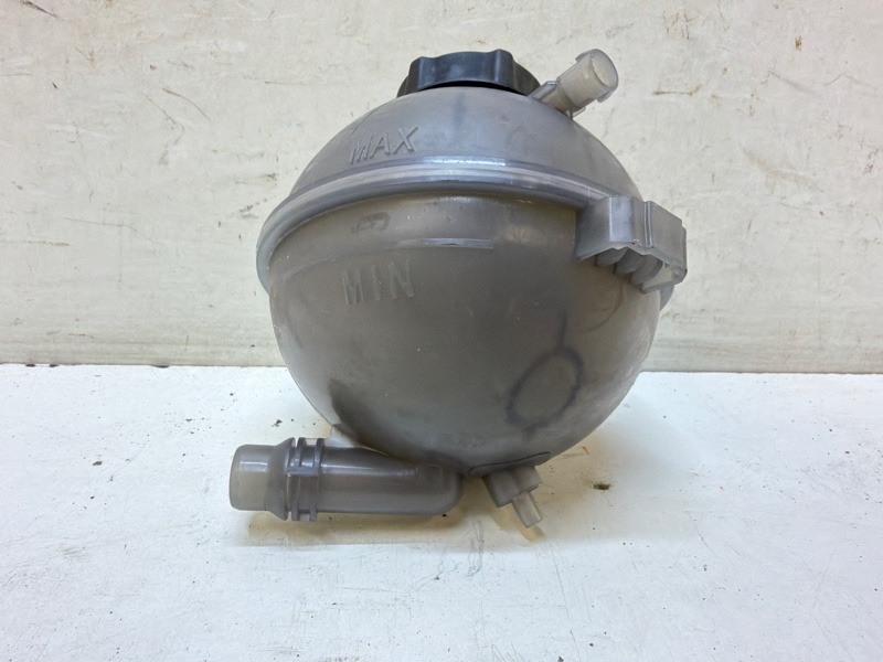 Бачок расширительный