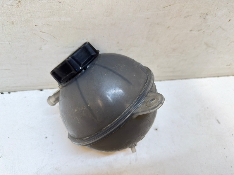 Бачок расширительный