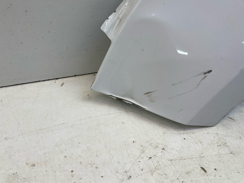 Крыло переднее левое