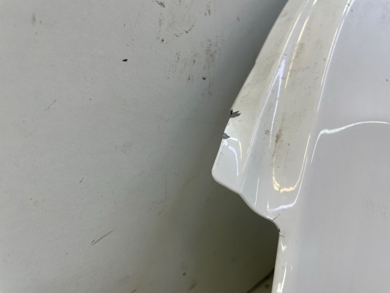 Крыло переднее левое