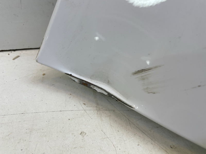 Крыло переднее левое