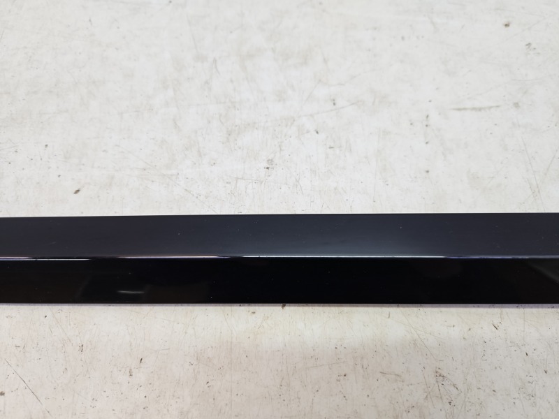 Молдинг заднего крыла правого