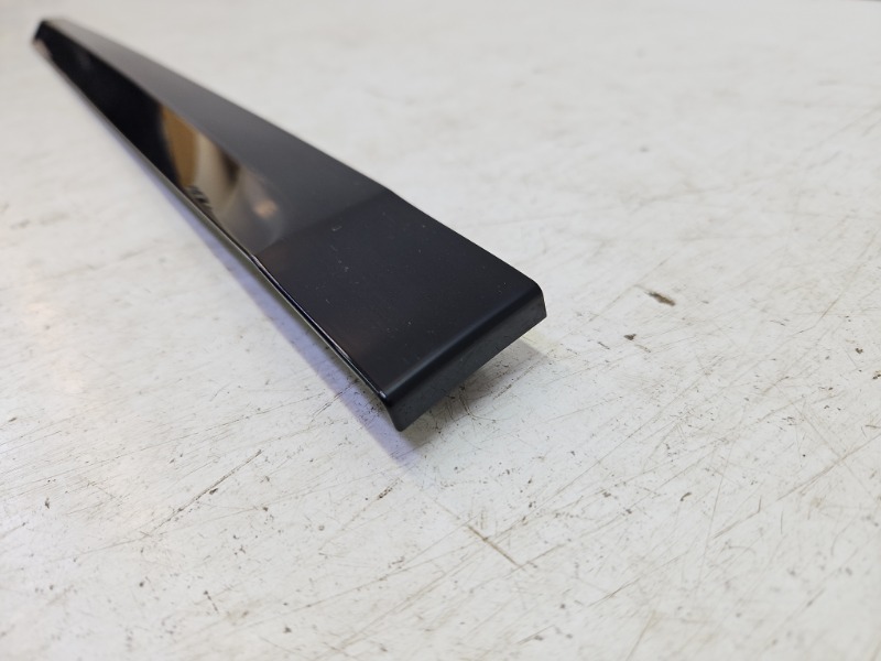 Молдинг заднего крыла правого