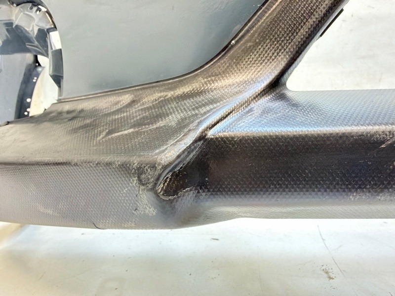 Бампер передний