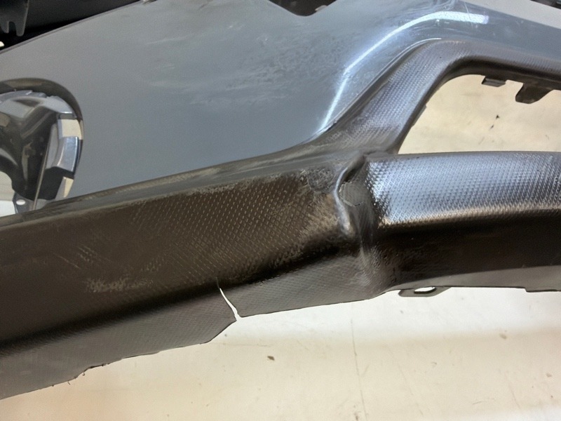 Бампер передний