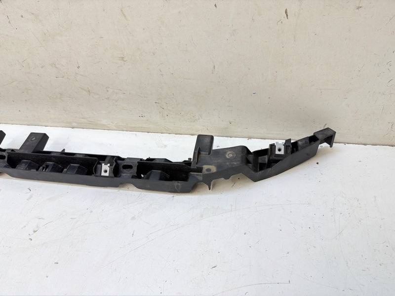 Кронштейн переднего бампера