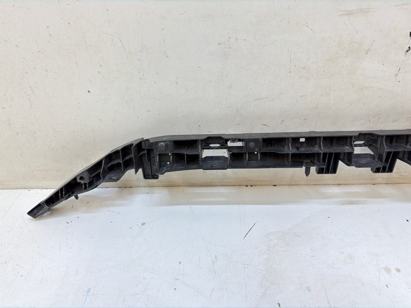 Кронштейн переднего бампера