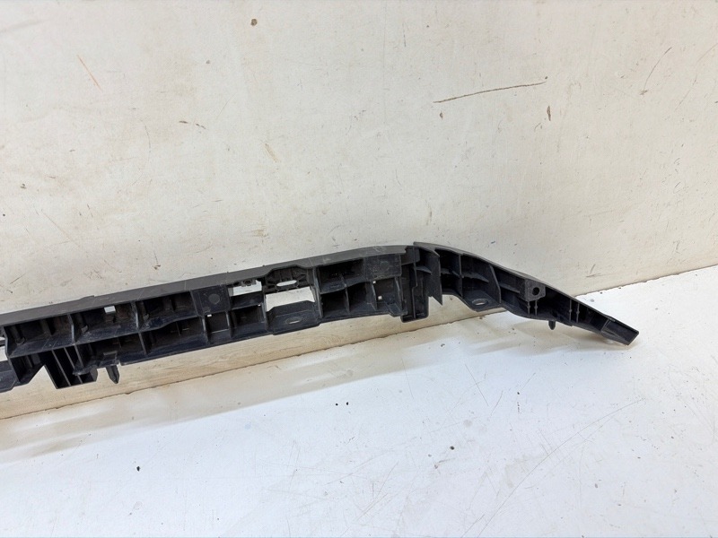 Кронштейн переднего бампера