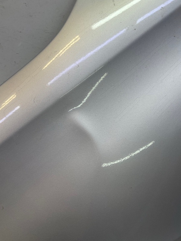 Крыло переднее правое