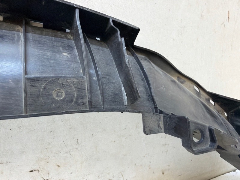 Кронштейн переднего бампера