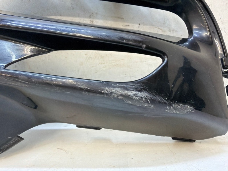 Рамка противотуманной фары левой