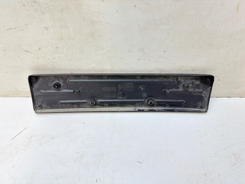 Накладка переднего бампера под номер