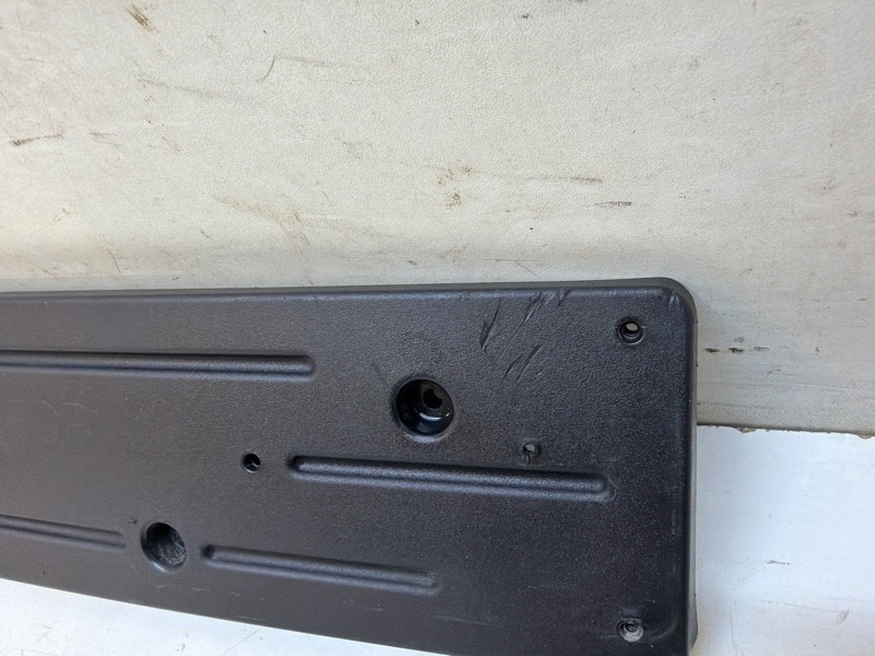 Накладка переднего бампера под номер