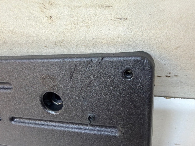 Накладка переднего бампера под номер