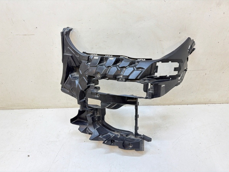 Кронштейн фары противотуманной левой