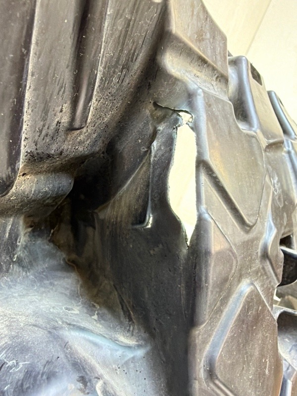 Кронштейн фары противотуманной левой