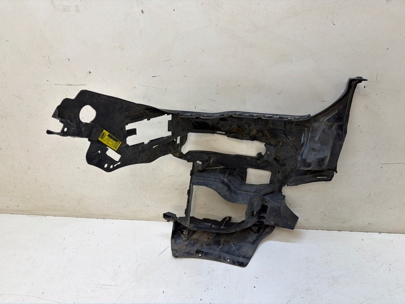 Кронштейн фары противотуманной левой