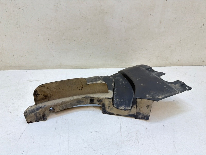 Пыльник двигателя