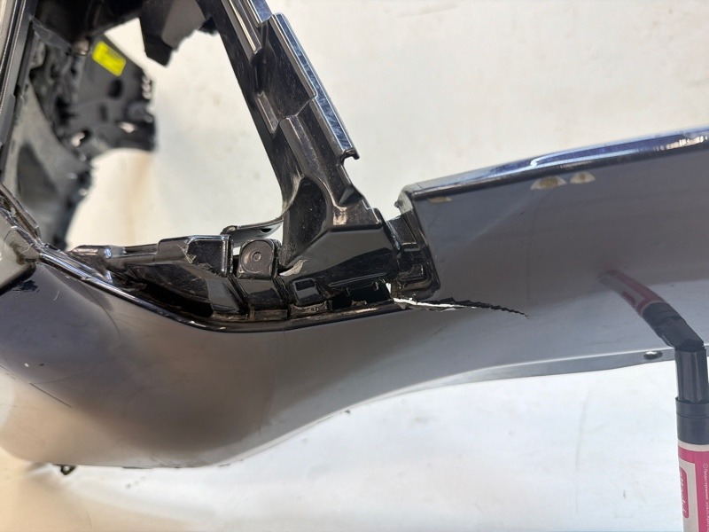 Бампер передний