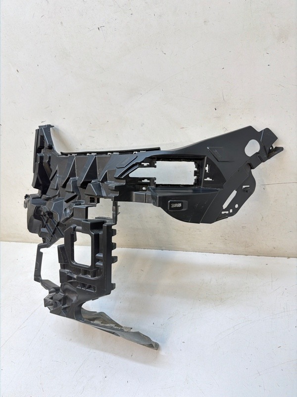 Кронштейн фары противотуманной левой