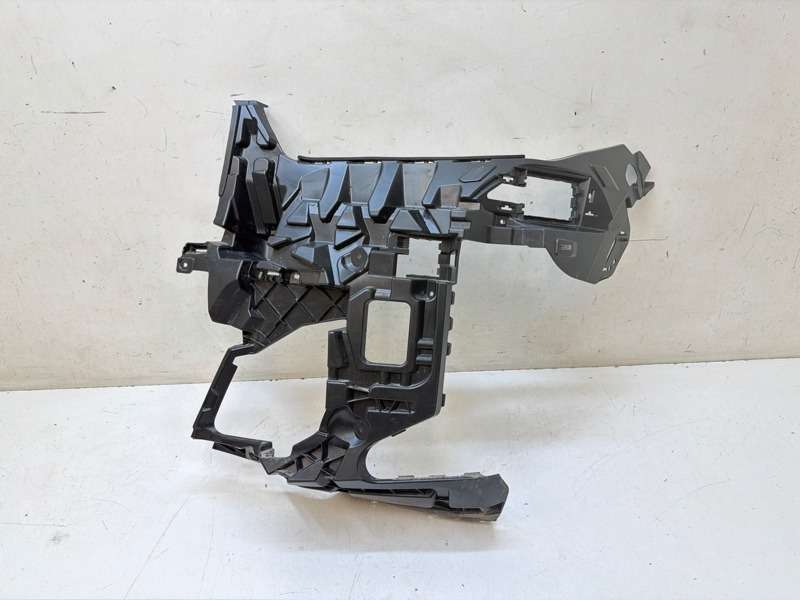 Кронштейн фары противотуманной левой