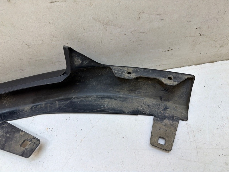 Спойлер переднего бампера правый