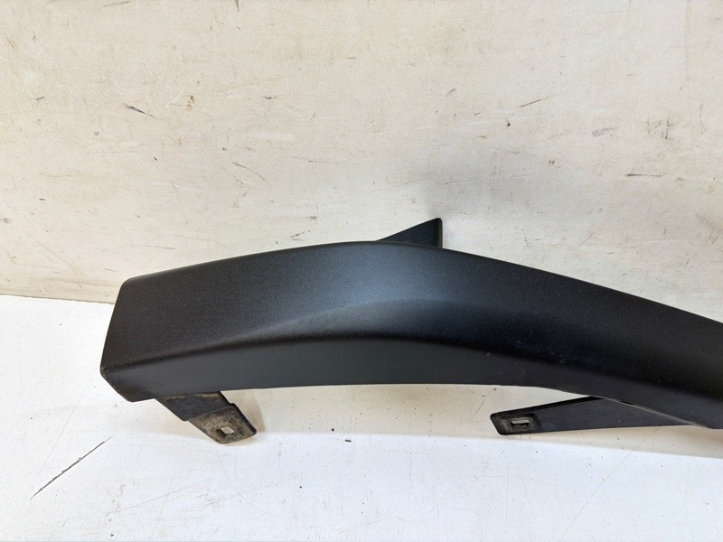 Спойлер переднего бампера правый