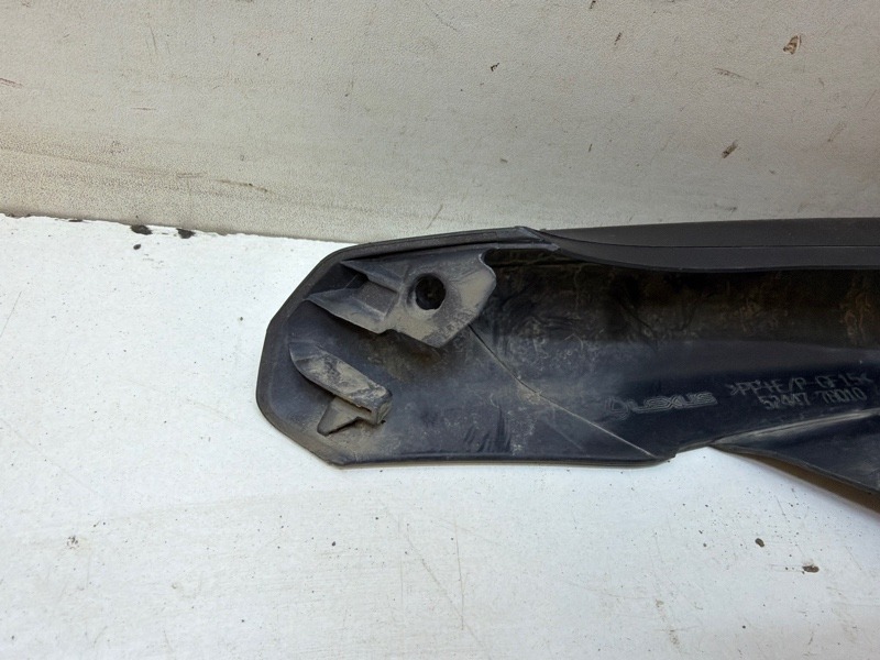 Спойлер переднего бампера правый