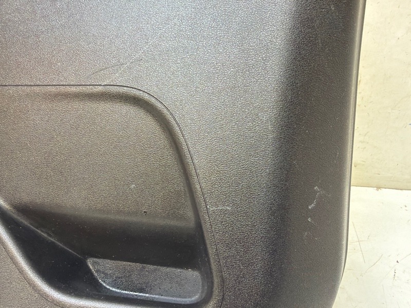 Обшивка крышки багажника