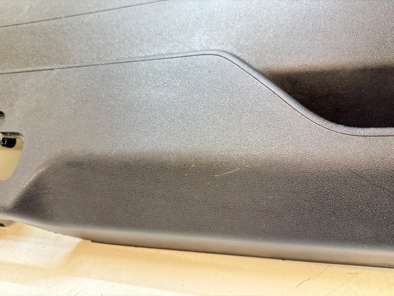 Обшивка крышки багажника